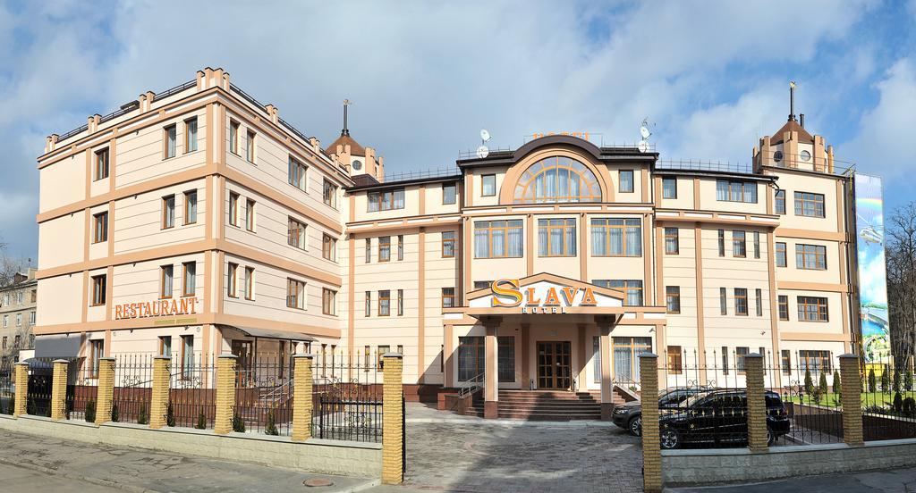 Slava Hotel Zaporizhia Luaran gambar