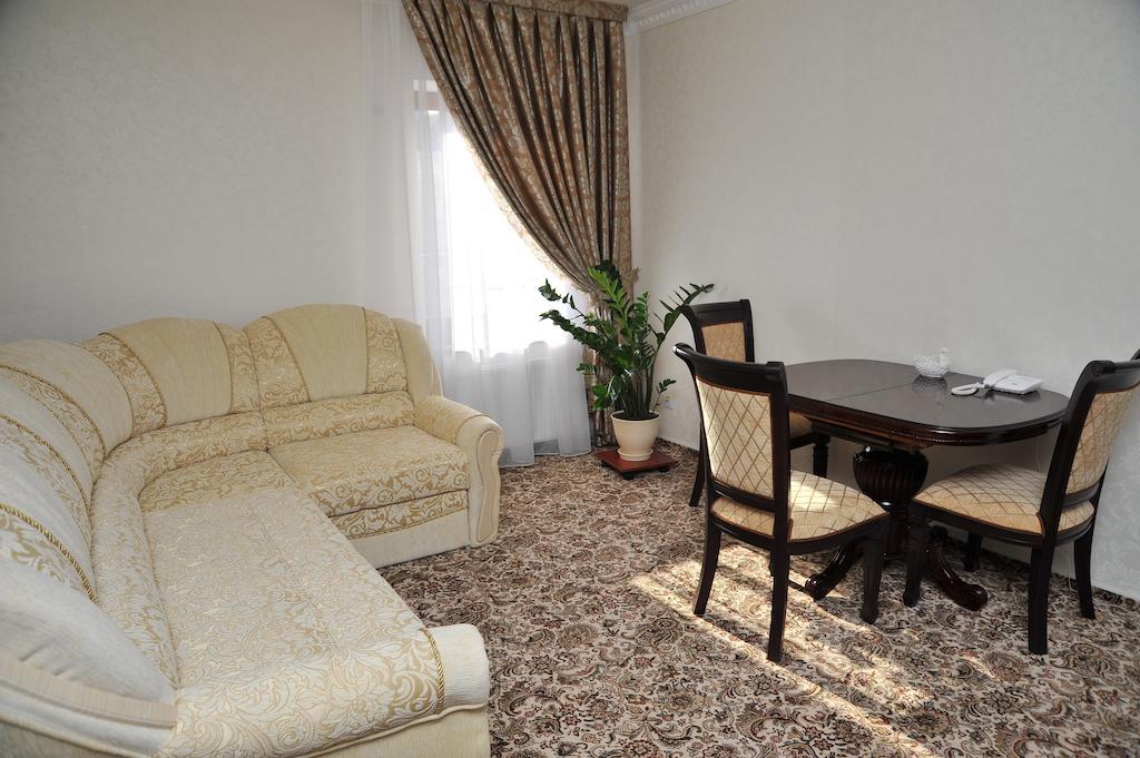 Slava Hotel Zaporizhia Luaran gambar
