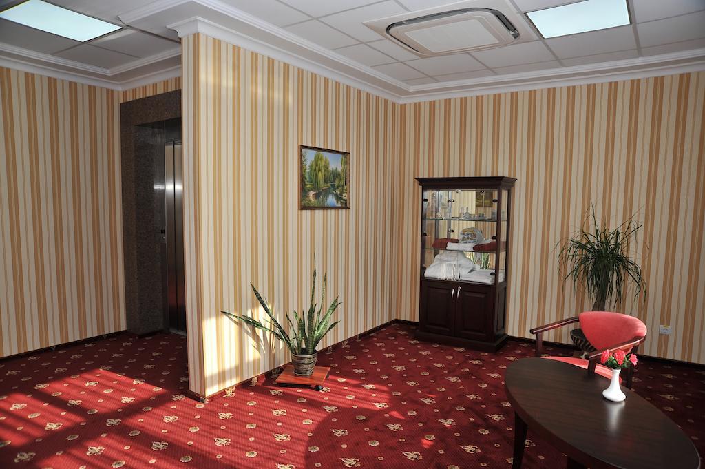 Slava Hotel Zaporizhia Luaran gambar